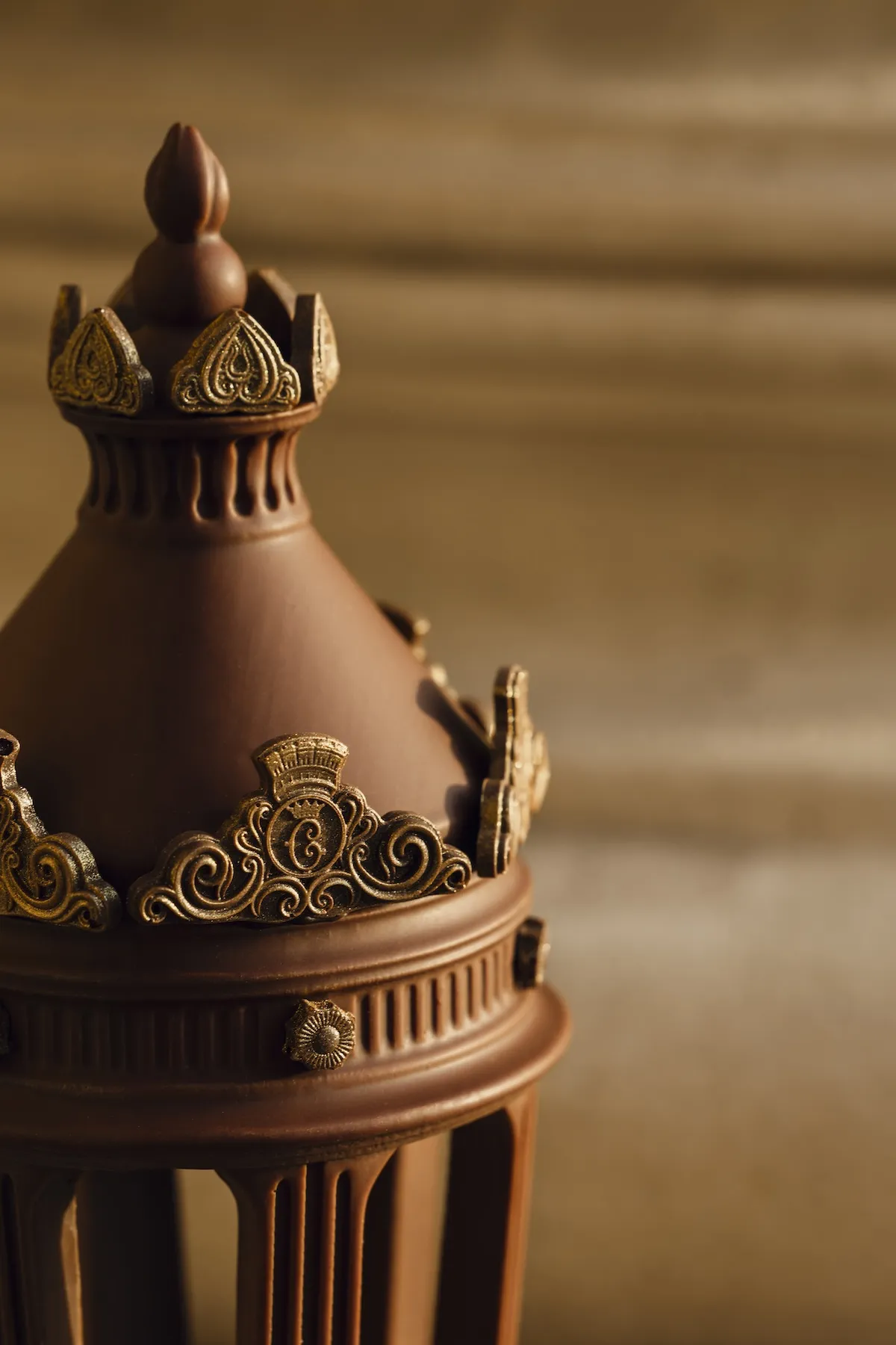 L’œuf de Pâques 2026 de l'Hôtel de Crillon est le plus architectural de Paris