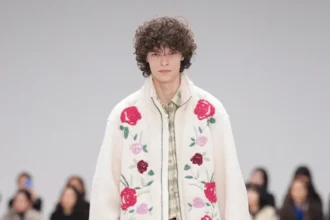 Onitsuka Tiger signe une collection automne 2026 puissante entre Shibuya et Mexico 66