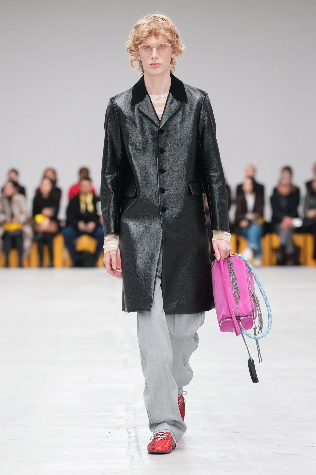 Onitsuka Tiger Fall Winter 2026 Milan Fashion Week 11 Onitsuka Tiger signe une collection automne 2026 puissante entre Shibuya et Mexico 66