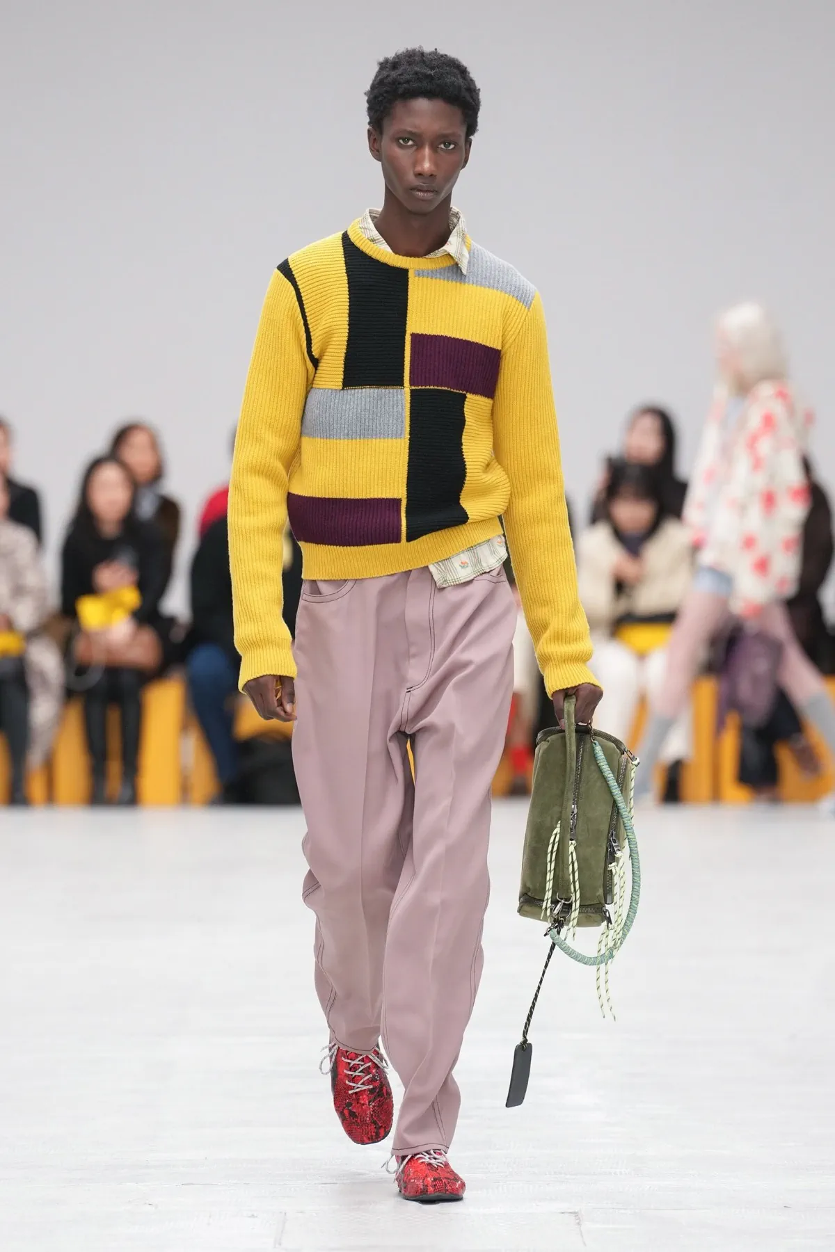 Onitsuka Tiger Fall Winter 2026 Milan Fashion Week 5 Onitsuka Tiger signe une collection automne 2026 puissante entre Shibuya et Mexico 66