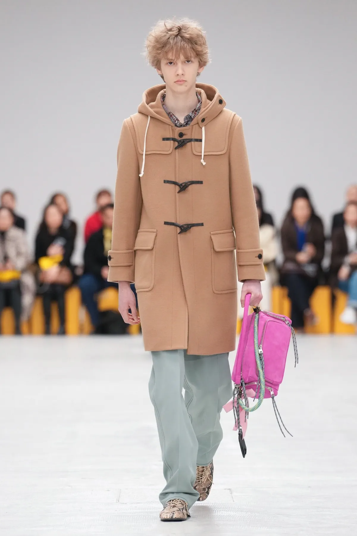 Onitsuka Tiger Fall Winter 2026 Milan Fashion Week 7 Onitsuka Tiger signe une collection automne 2026 puissante entre Shibuya et Mexico 66