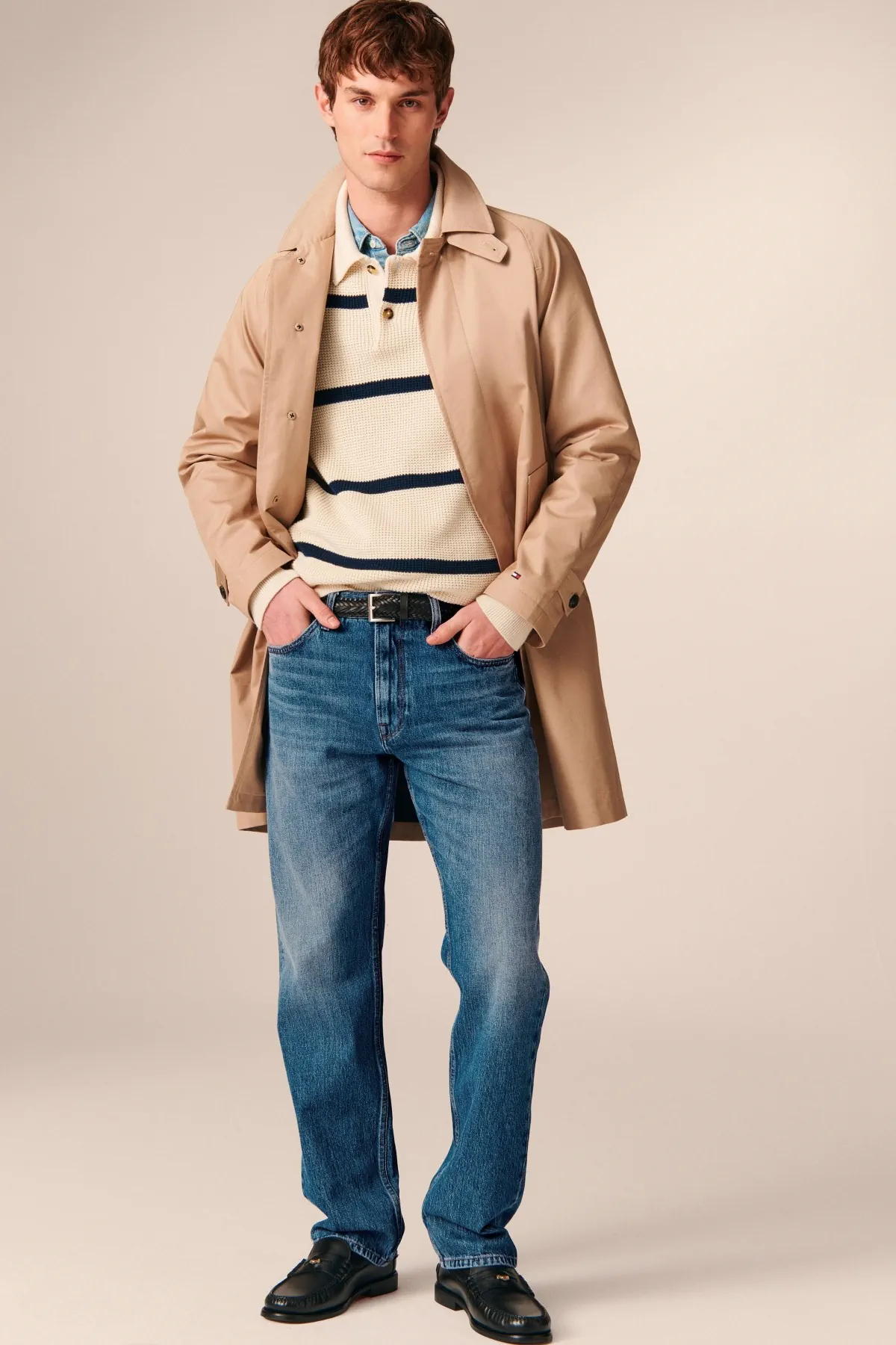 Pour l'automne 2026, Tommy Hilfiger réinvente le costume et les classiques masculins