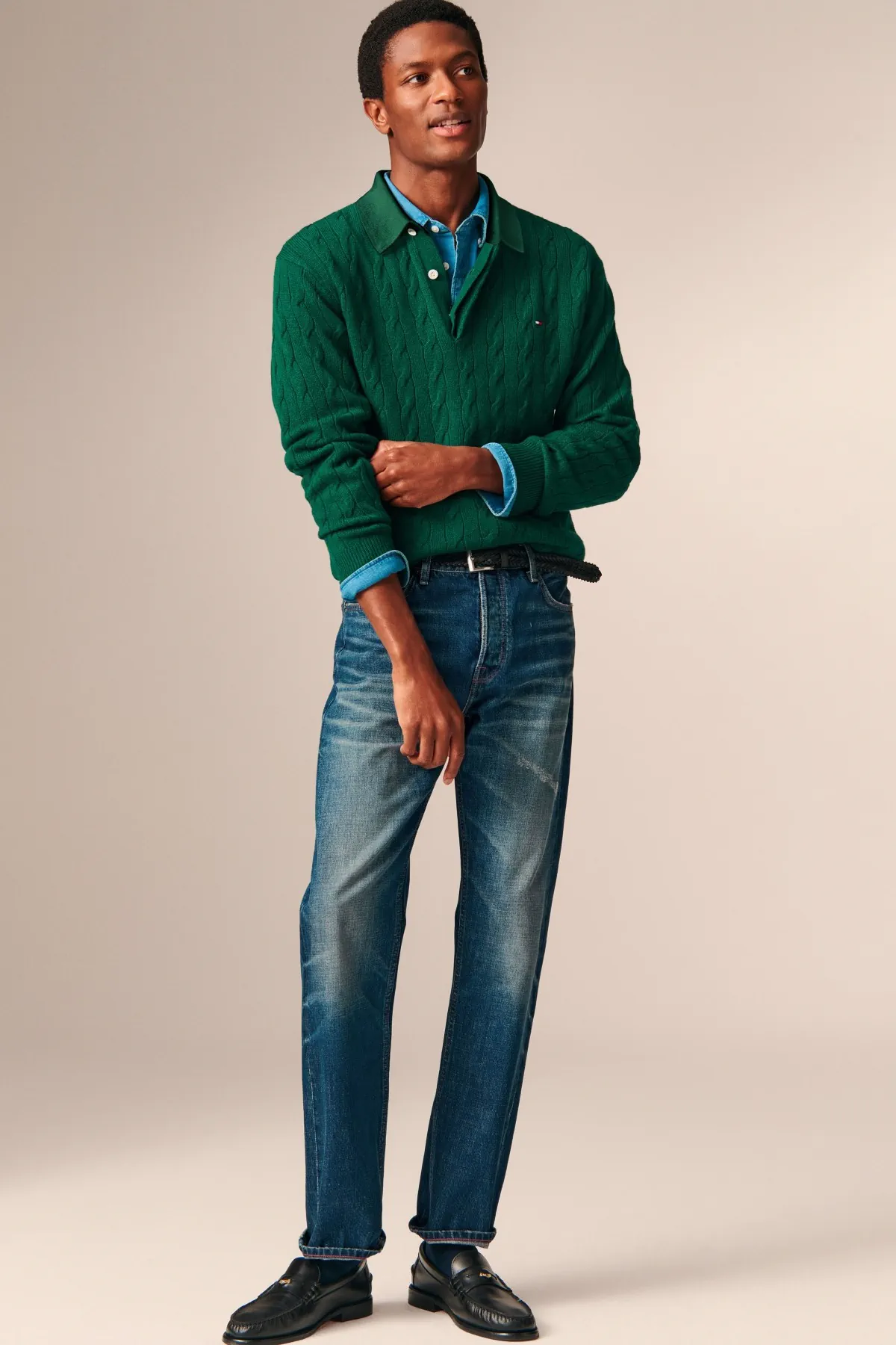 Pour l'automne 2026, Tommy Hilfiger réinvente le costume et les classiques masculins