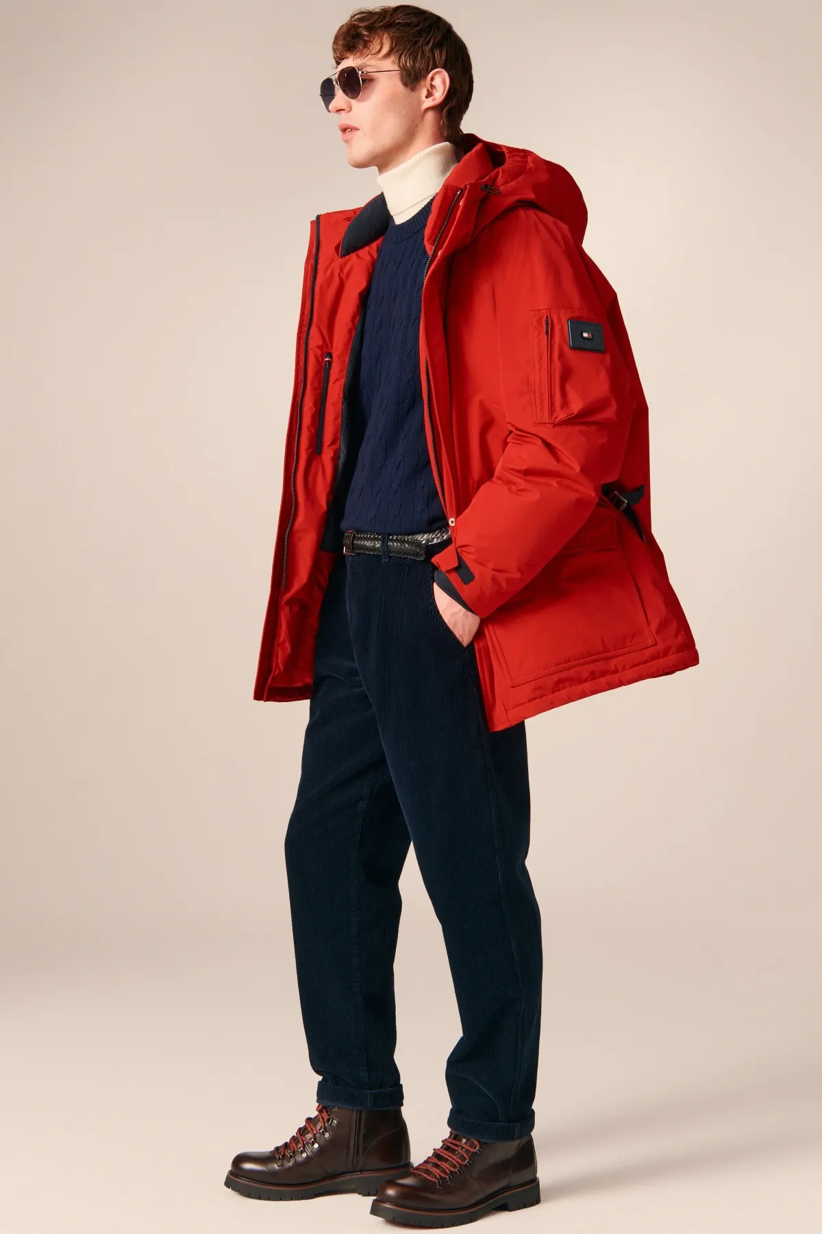Pour l'automne 2026, Tommy Hilfiger réinvente le costume et les classiques masculins