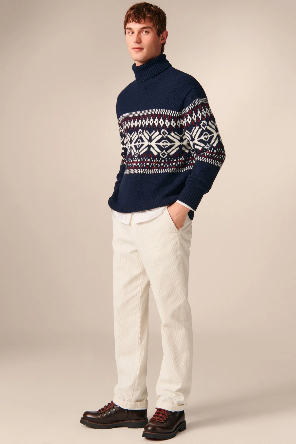 Pour l'automne 2026, Tommy Hilfiger réinvente le costume et les classiques masculins