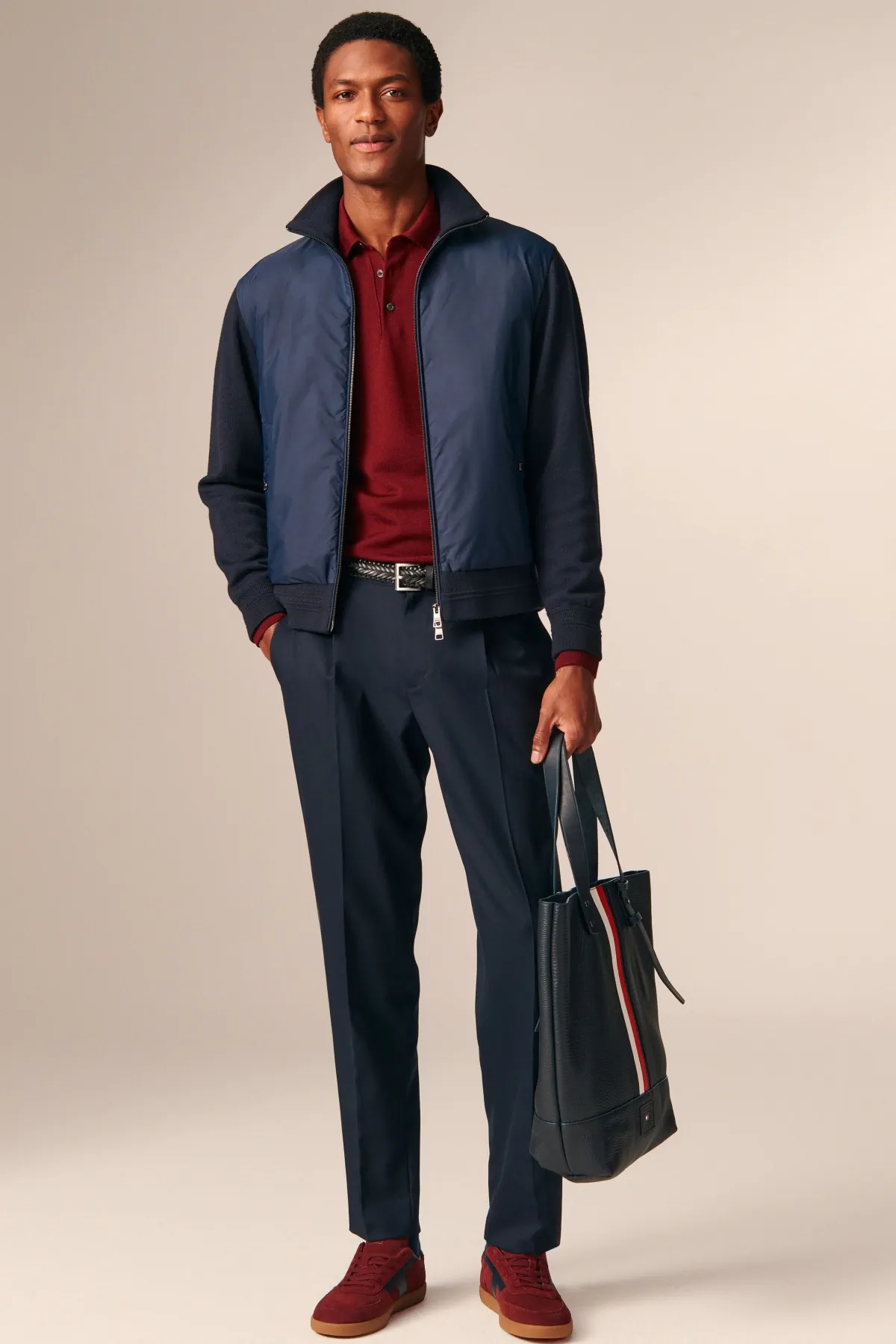 Pour l'automne 2026, Tommy Hilfiger réinvente le costume et les classiques masculins