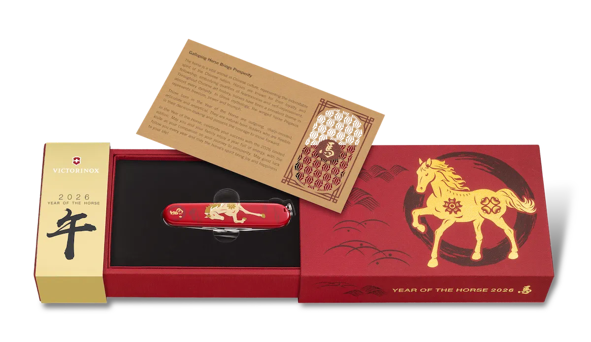 Nouvel An lunaire 2026 : Victorinox et Caran d’Ache célèbrent l’Année du Cheval de Feu avec des éditions limitées