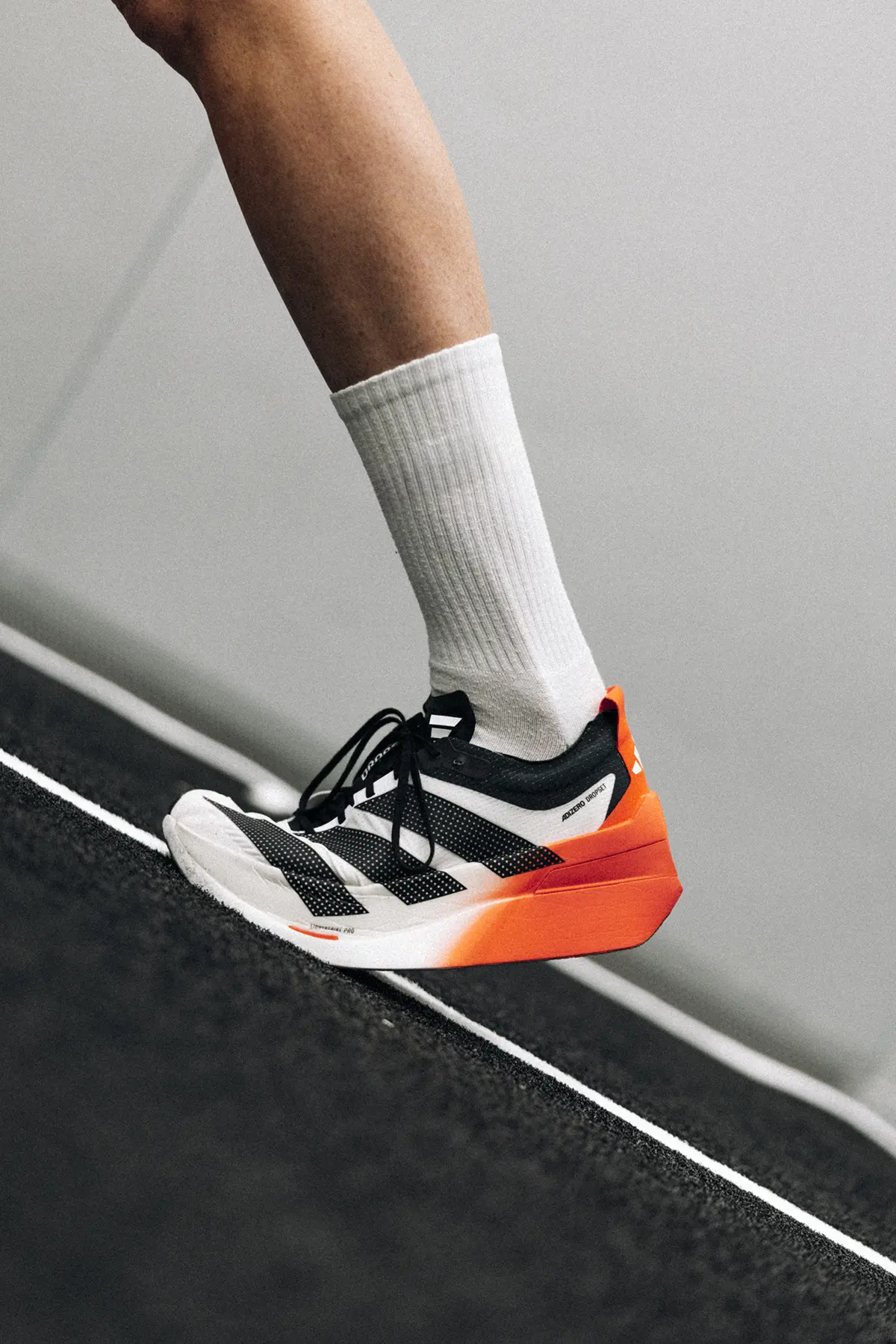 adidas Adizero Dropset Elite, la première chaussure fitness hybride conçue pour le HYROX