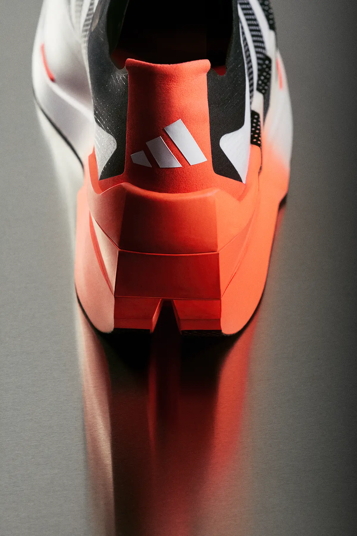 adidas Adizero Dropset Elite, la première chaussure fitness hybride conçue pour le HYROX