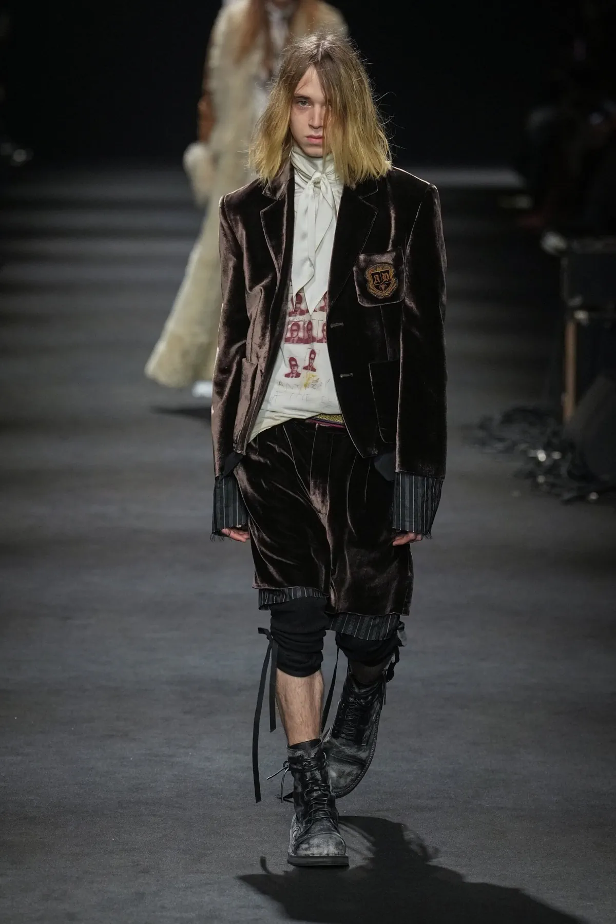 Ann Demeulemeester automne 2026 : la génération imparfaite selon Stefano Gallici