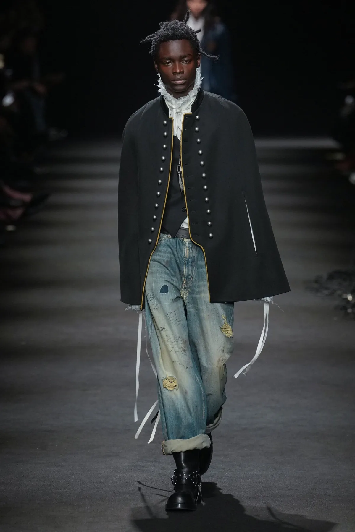 Ann Demeulemeester automne 2026 : la génération imparfaite selon Stefano Gallici