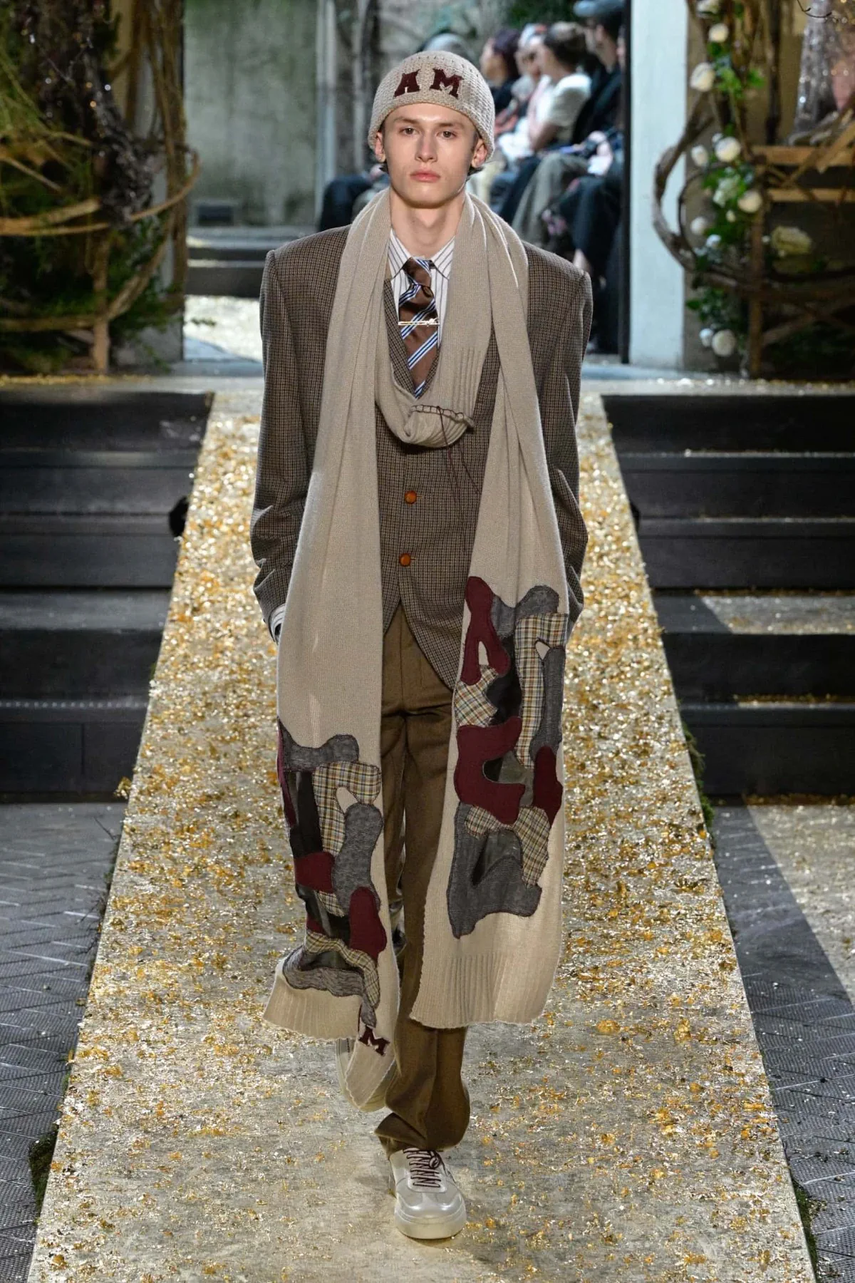 Antonio Marras automne 2026 : la rose sauvage comme manifeste masculin