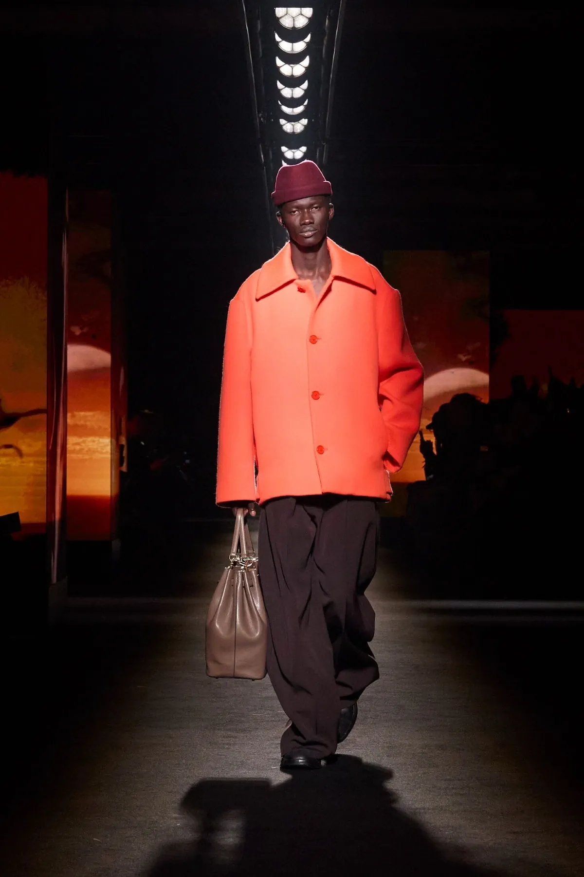 Balenciaga automne 2026 : Pierpaolo Piccioli place l’homme au centre de sa collection