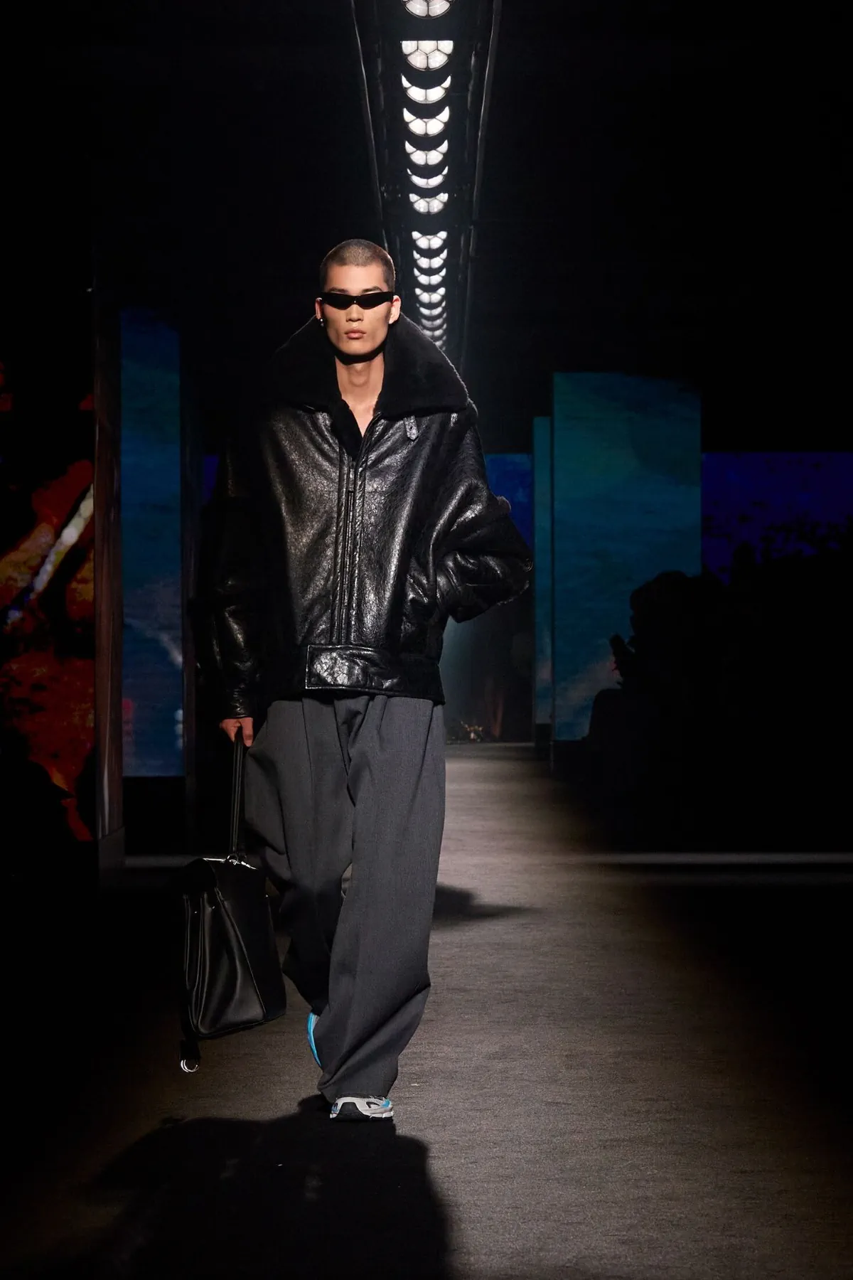 Balenciaga automne 2026 : Pierpaolo Piccioli place l’homme au centre de sa collection