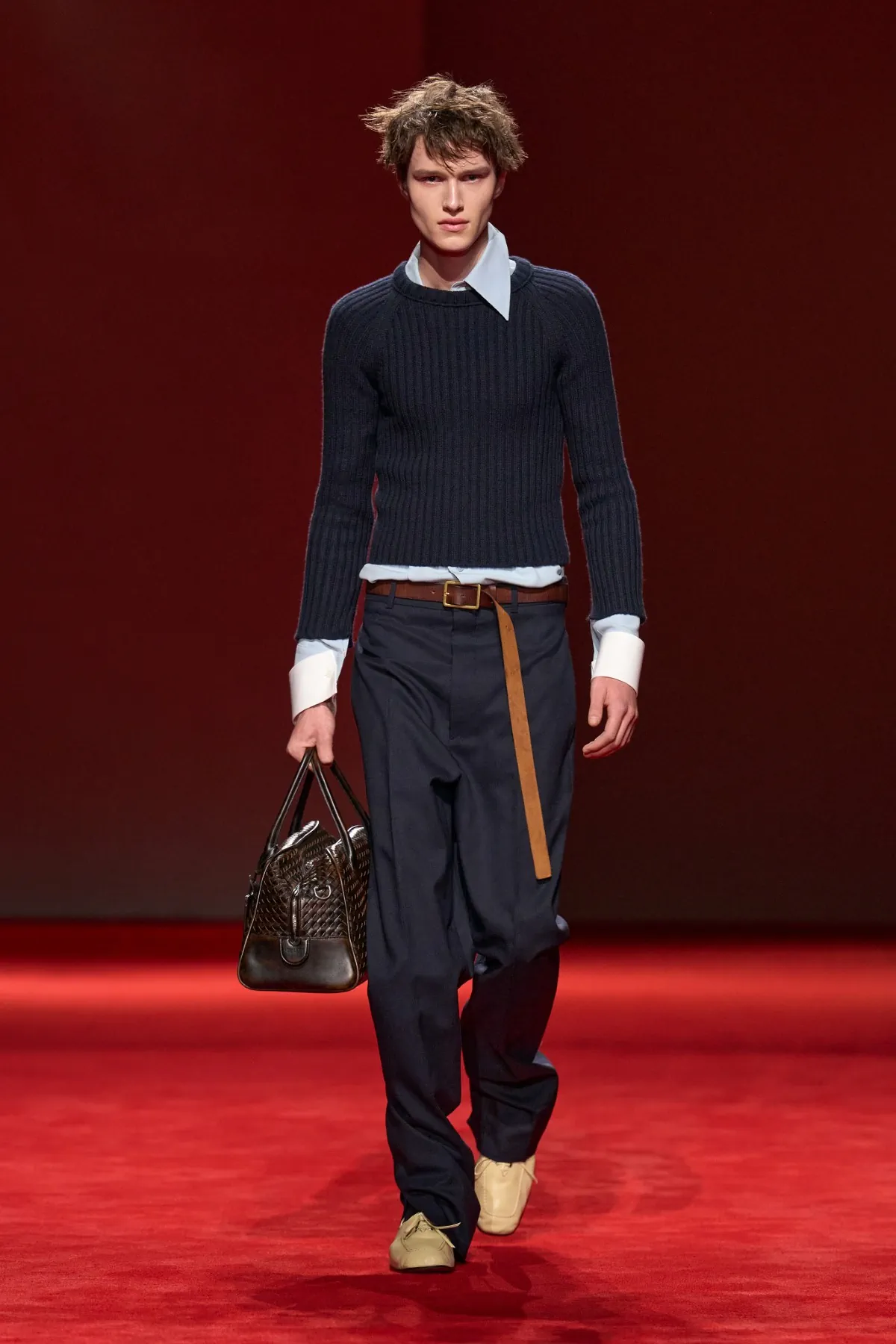 Bottega Veneta homme automne 2026 : le retour d’un tailoring ample et souverain
