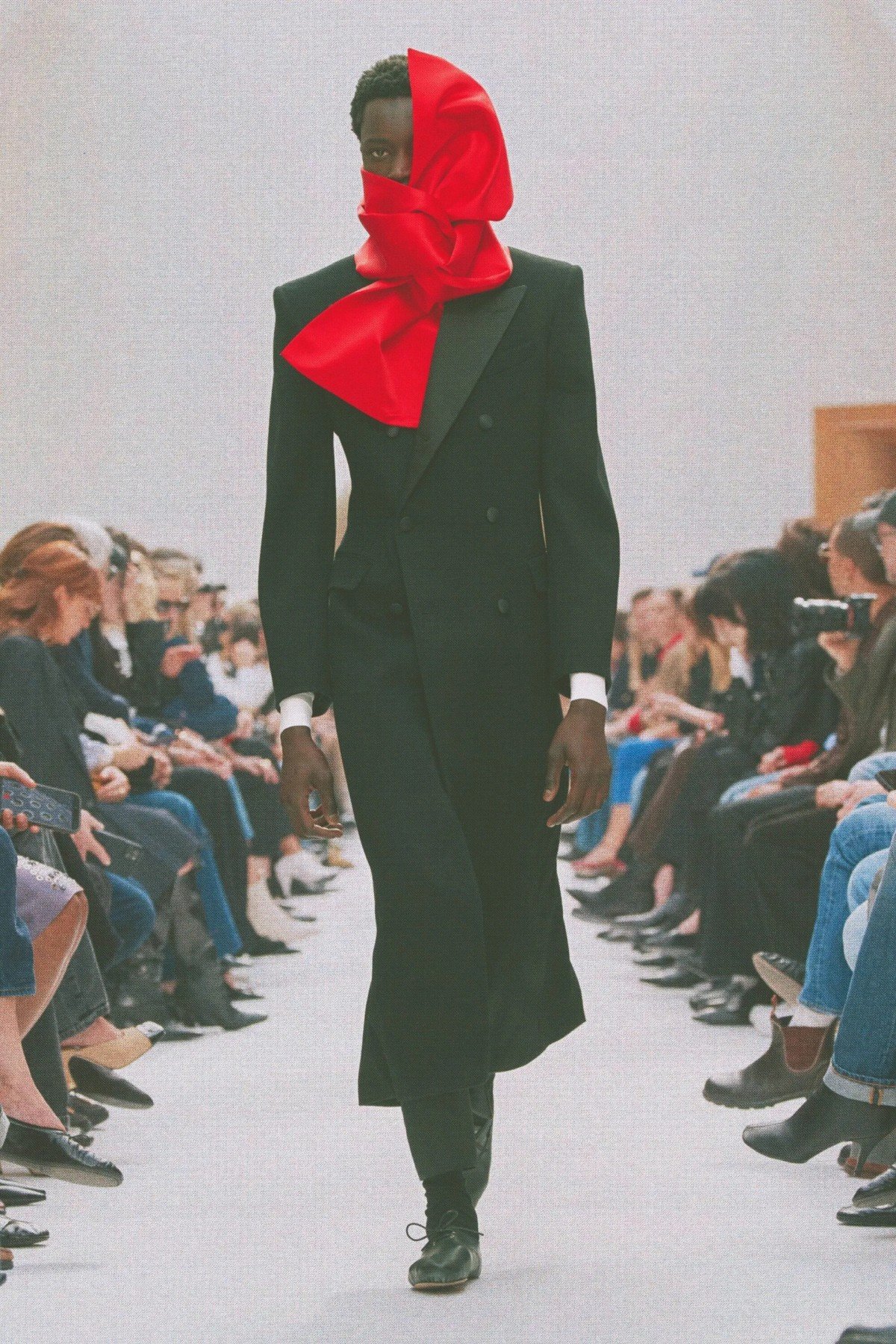 CELINE automne 2026 : Michael Rider relance la silhouette masculine ajustée