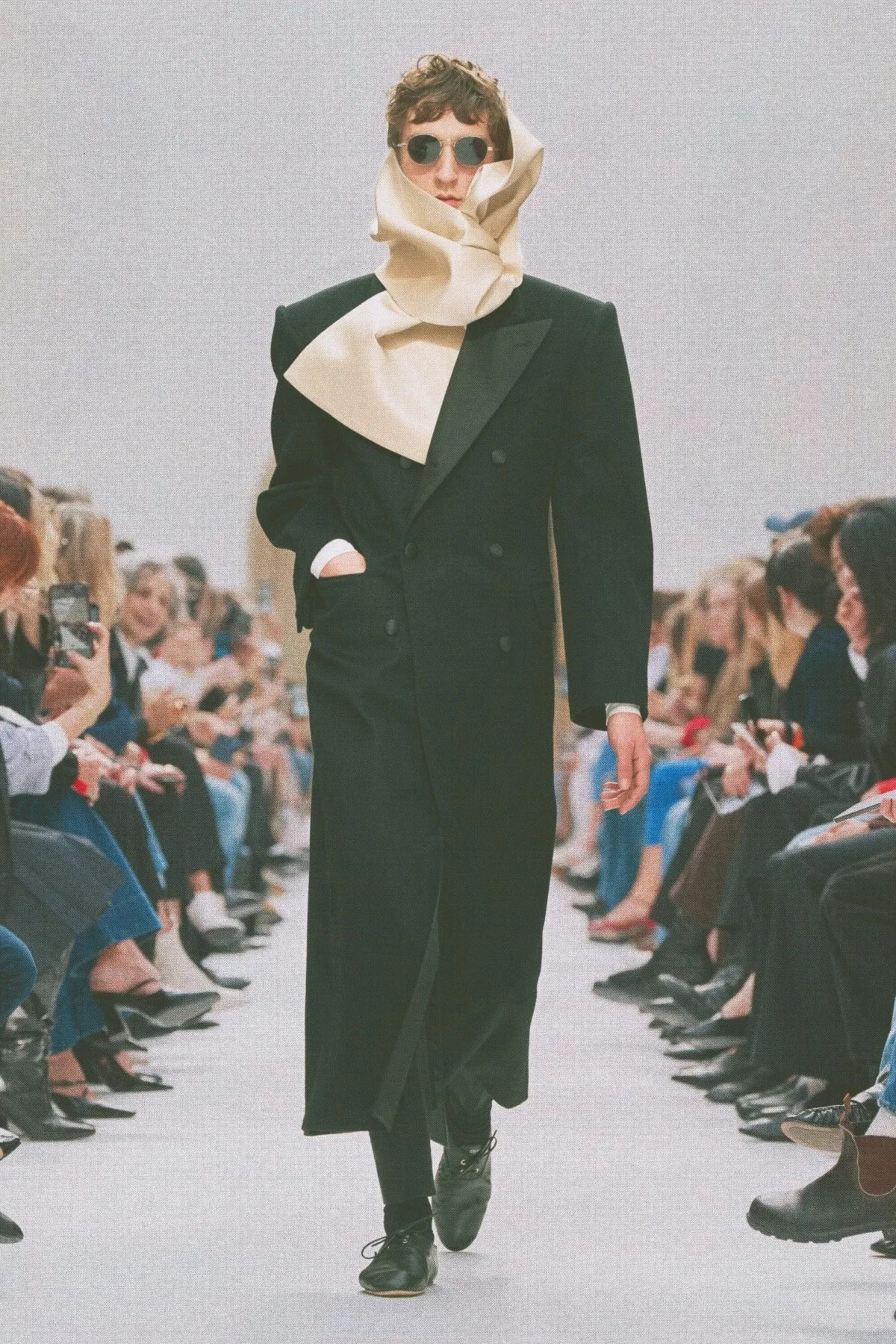 Celine Fall Winter 2026 Paris Fashion Week 2 CELINE automne 2026 : Michael Rider relance la silhouette masculine ajustée