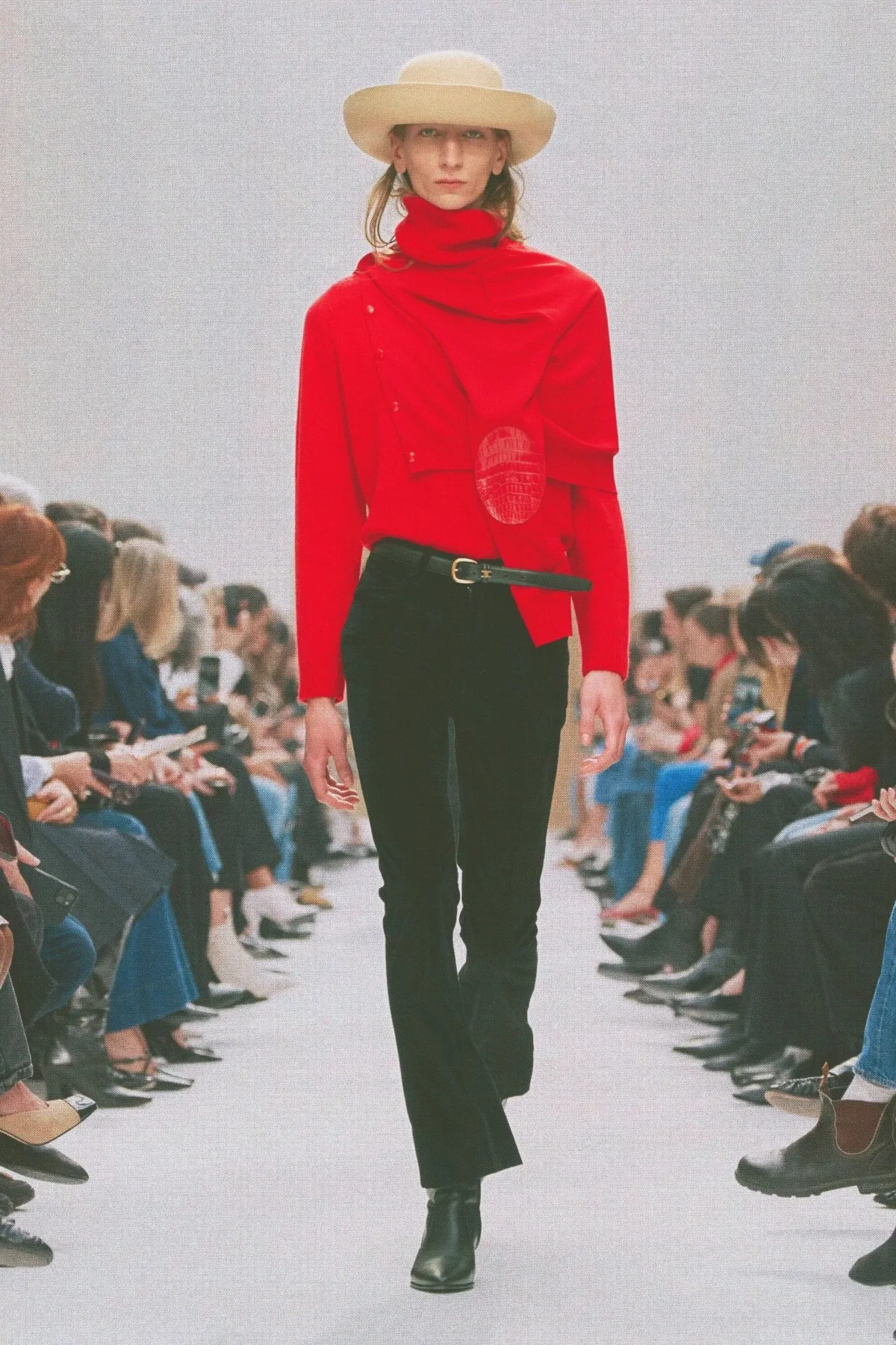 CELINE automne 2026 : Michael Rider relance la silhouette masculine ajustée