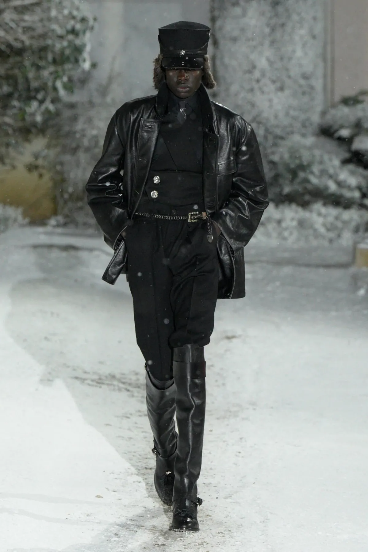 Pour l’automne 2026, Enfants Riches Déprimés abandonne la provocation pour la précision