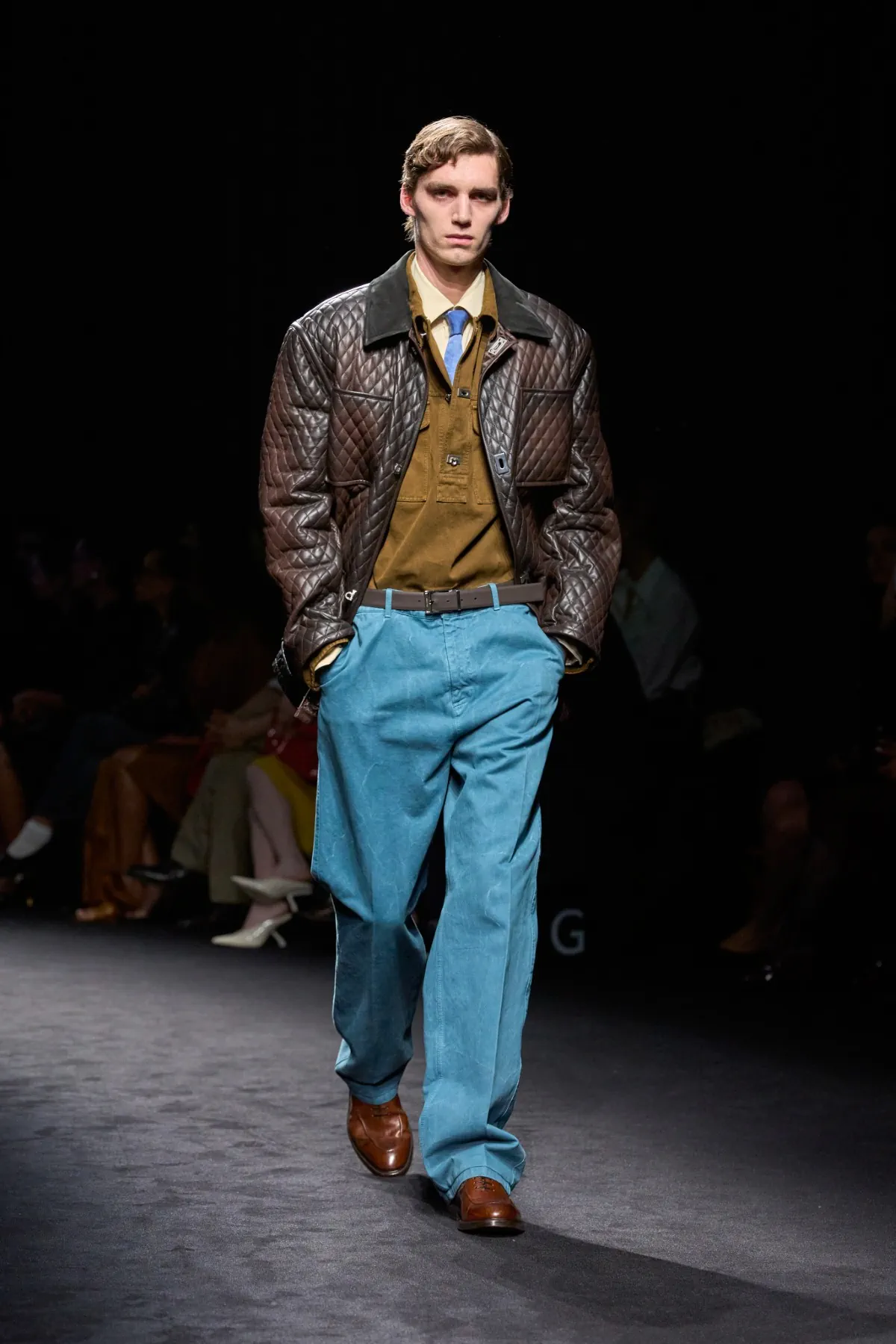 Ferragamo automne 2026 : le vestiaire marin réinterprété en dandy contemporain