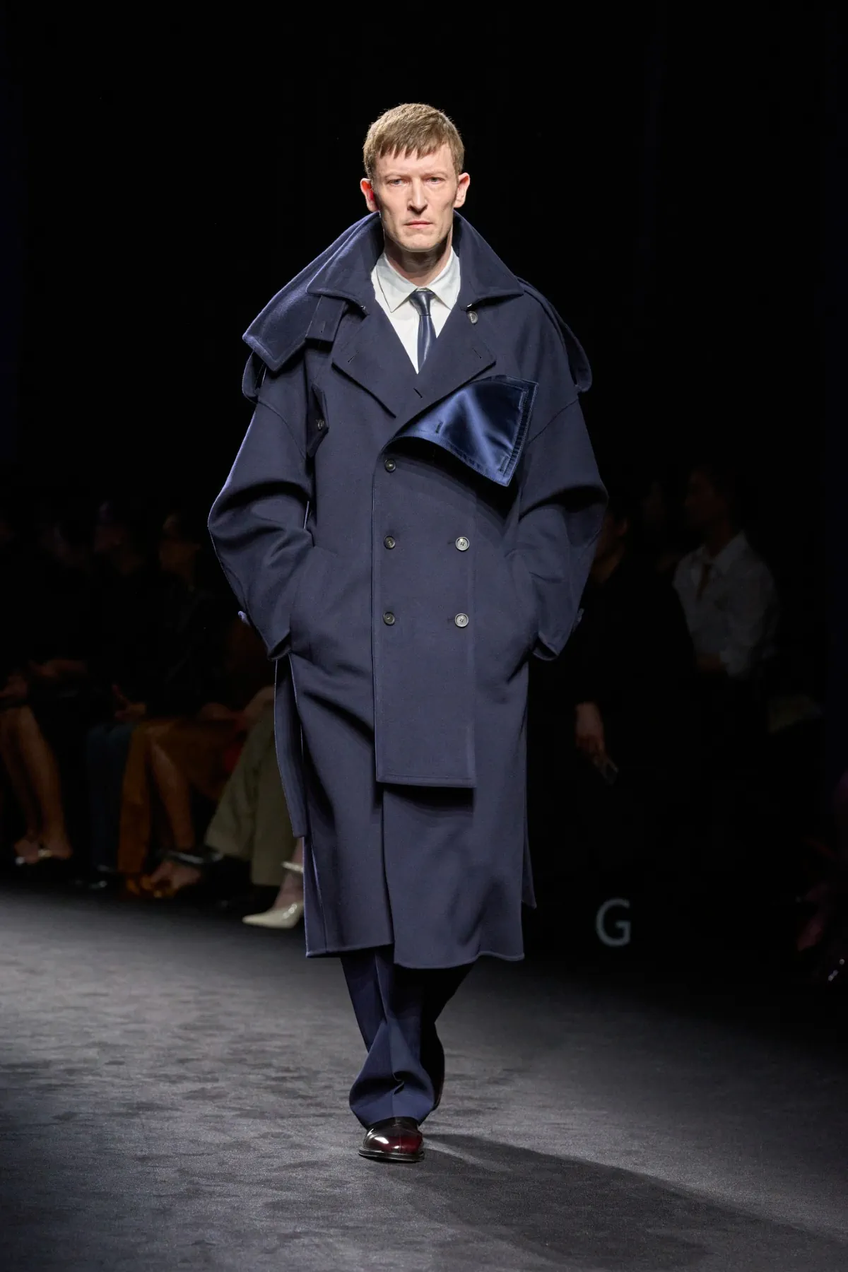 Ferragamo Fall Winter 2026 Milan Fashion Week 2 Ferragamo automne 2026 : le vestiaire marin réinterprété en dandy contemporain