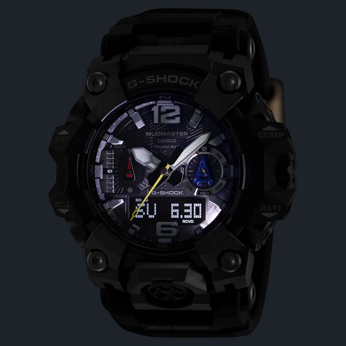 G-SHOCK MUDMASTER GWG-B1000TLC x Team Land Cruiser, façonnée par le sable et la nuit