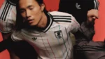 Le maillot extérieur du Japon pour le Mondial 2026 casse les codes avec douze rayures multicolores