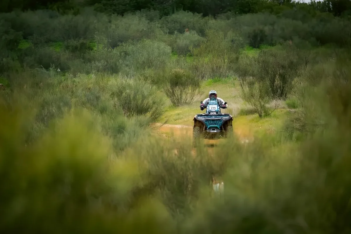 Rallye du Portugal 2026, étape 3 : Daniel Sanders domine et Dacia frappe fort à Badajoz