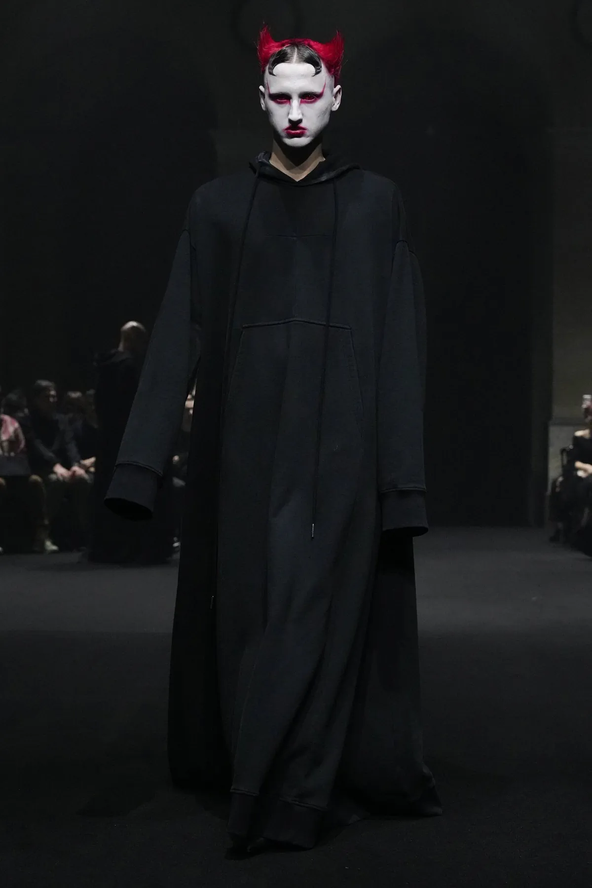 Matières Fécales transforme la collection automne 2026 en réquisitoire contre le pouvoir de l'argent