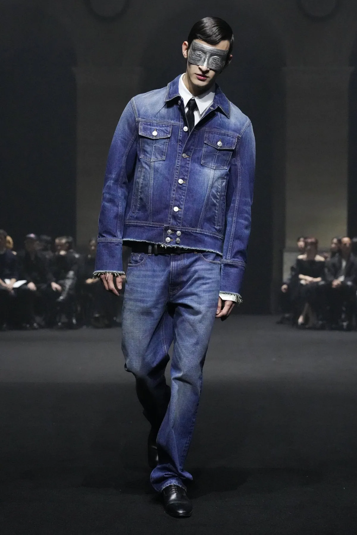 Matières Fécales transforme la collection automne 2026 en réquisitoire contre le pouvoir de l'argent