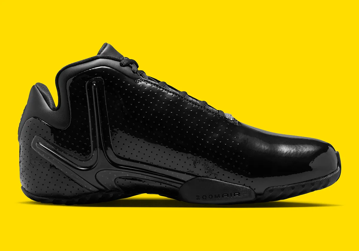 La Nike Zoom Hyperflight « Black » signe un retour d’une icône Y2K radicale