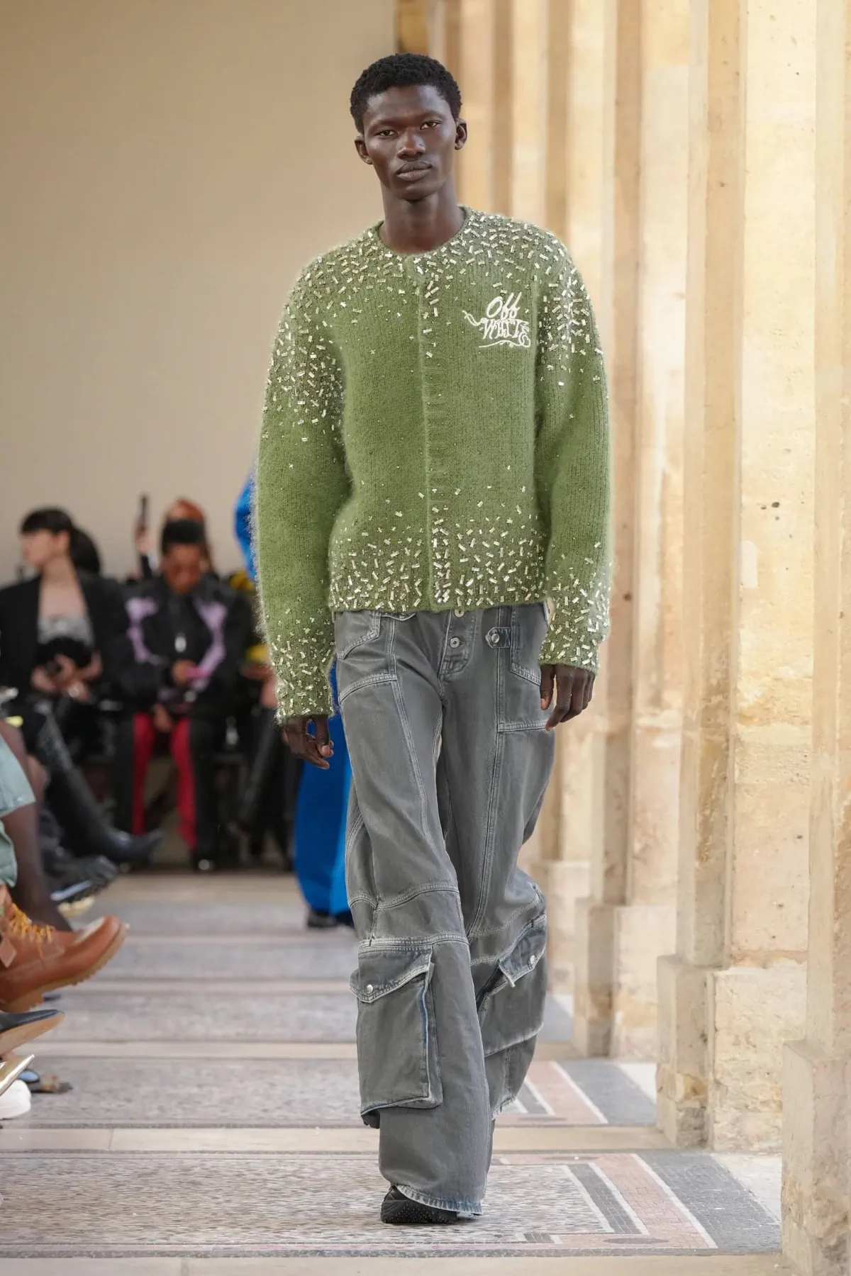 Off-White automne 2026 revisite l’héritage de Miles Davis entre jazz et streetwear