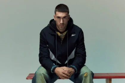 Reebok signe Dušan Vlahović et relance sa conquête du football mondial