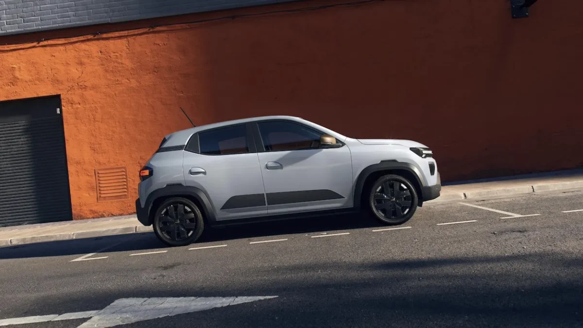 Renault Twingo E-Tech face à Dacia Spring 2026, le duel serré des électriques abordables
