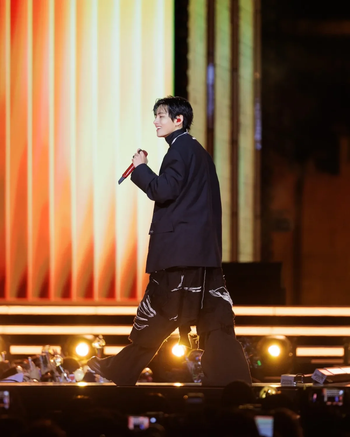 SONGZIO Collection exclusive pour BTS V SONGZIO habille BTS pour leur retour historique sur scène