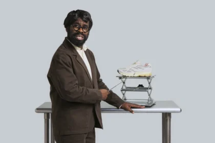 Saucony x 3sixteen Guide 7 : une sneaker rétro inspirée des ordinateurs vintage