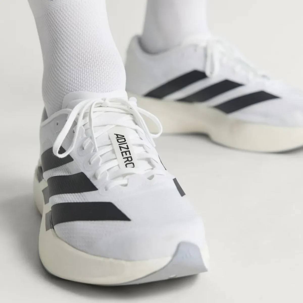 L'adidas Evo SL est devenue un phénomène mondial, avec près de 10 millions de paires vendues