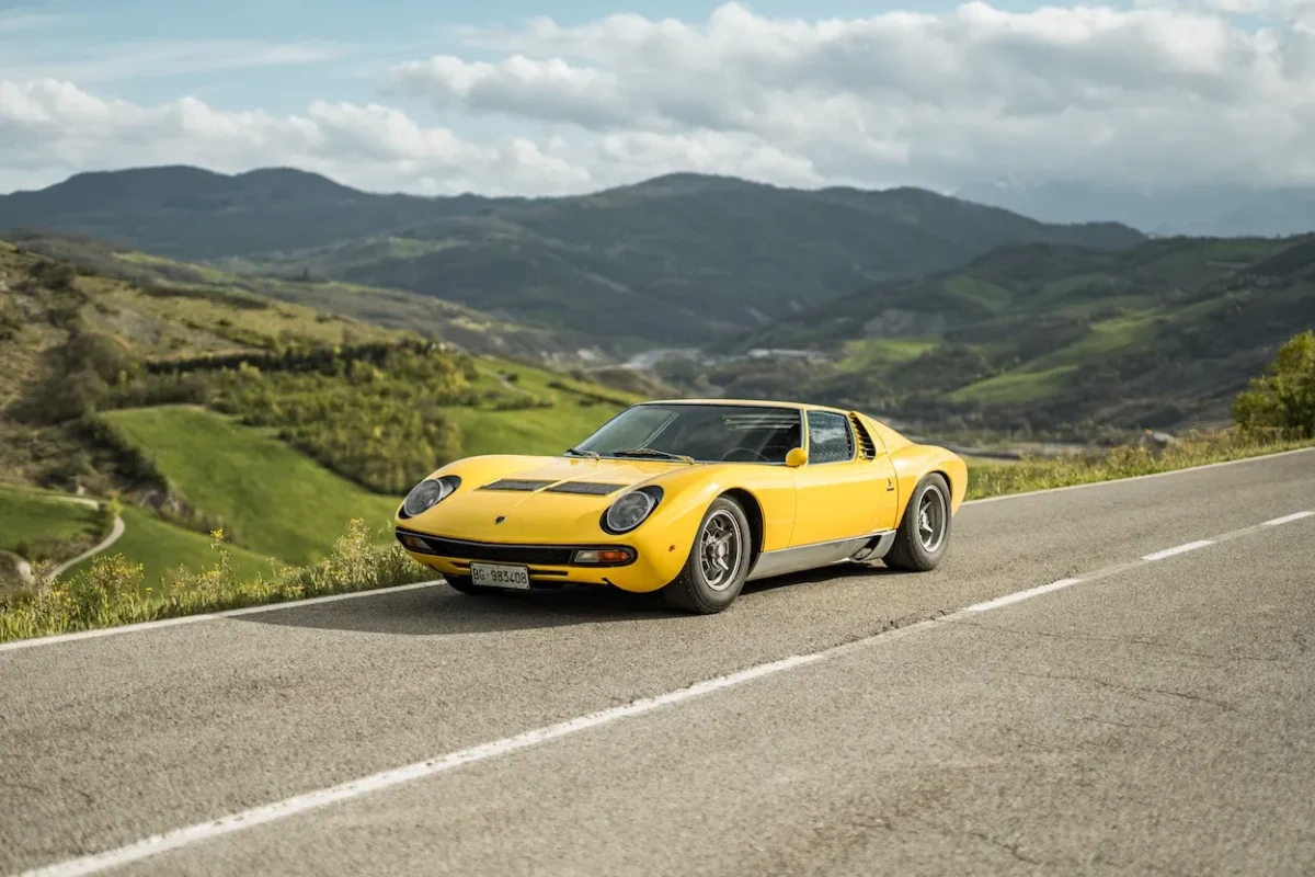 Lamborghini Miura 1966 : l’histoire de la première supercar qui a changé l’automobile