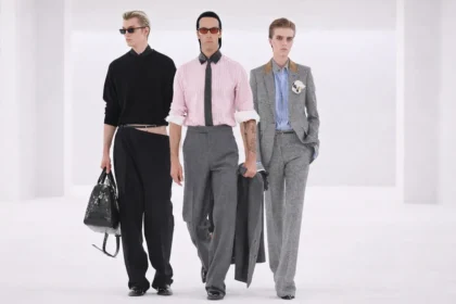 Tom Ford automne 2026 : Haider Ackermann signe un retour magistral du costume masculin