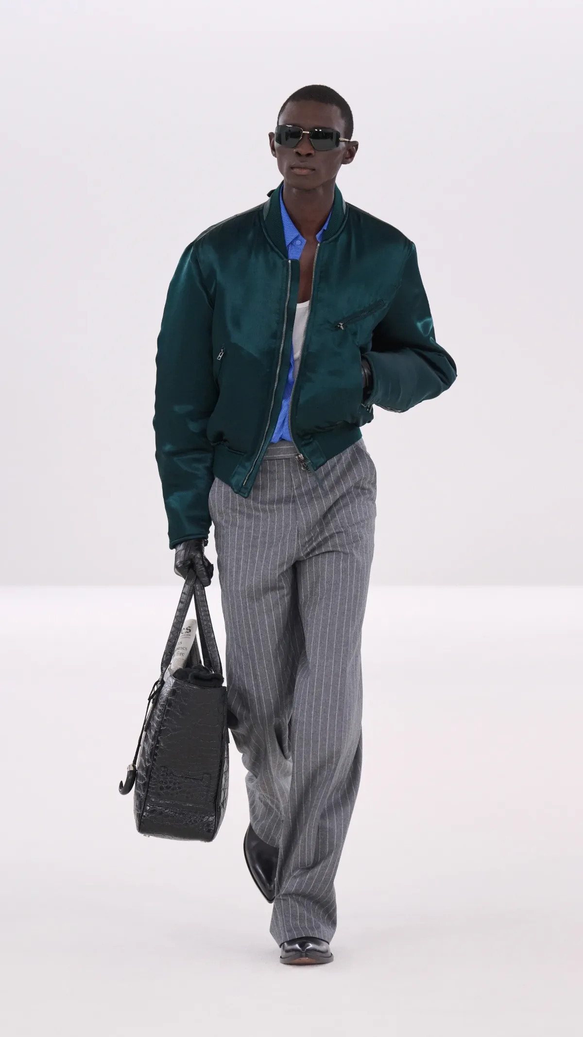 Tom Ford automne 2026 : Haider Ackermann signe un retour magistral du costume masculin