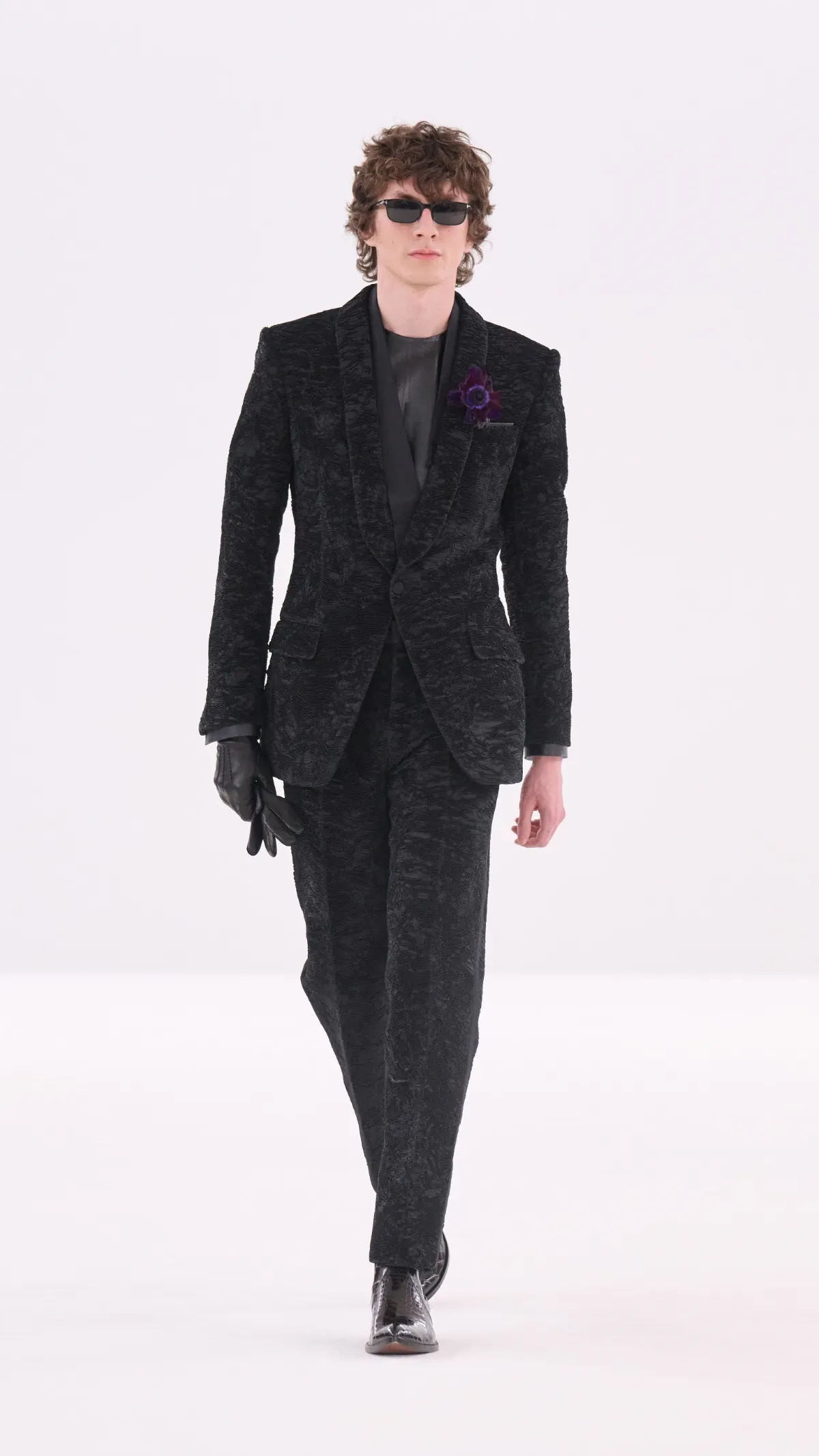 Tom Ford automne 2026 : Haider Ackermann signe un retour magistral du costume masculin