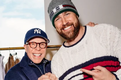 Tommy Hilfiger choisit Travis Kelce comme ambassadeur mondial et collaborateur créatif