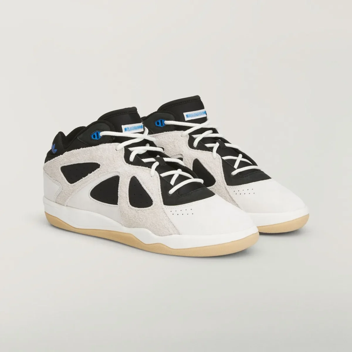 Tout savoir sur la Bad Bunny x adidas BadBo 1.0 « Rise » avant le 28 mars