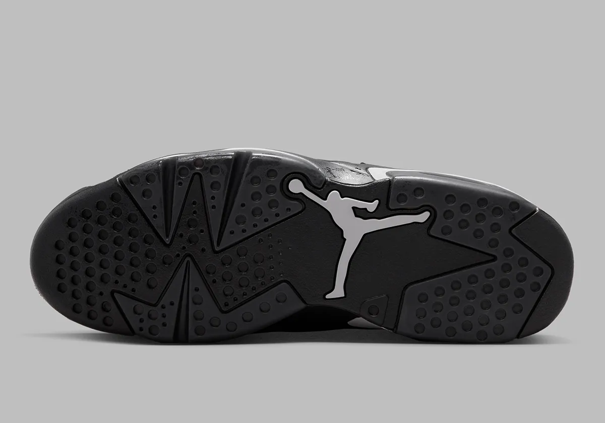 La Air Jordan 6 « Cap and Gown » revisite le mythe de 1991 avec des finitions de luxe