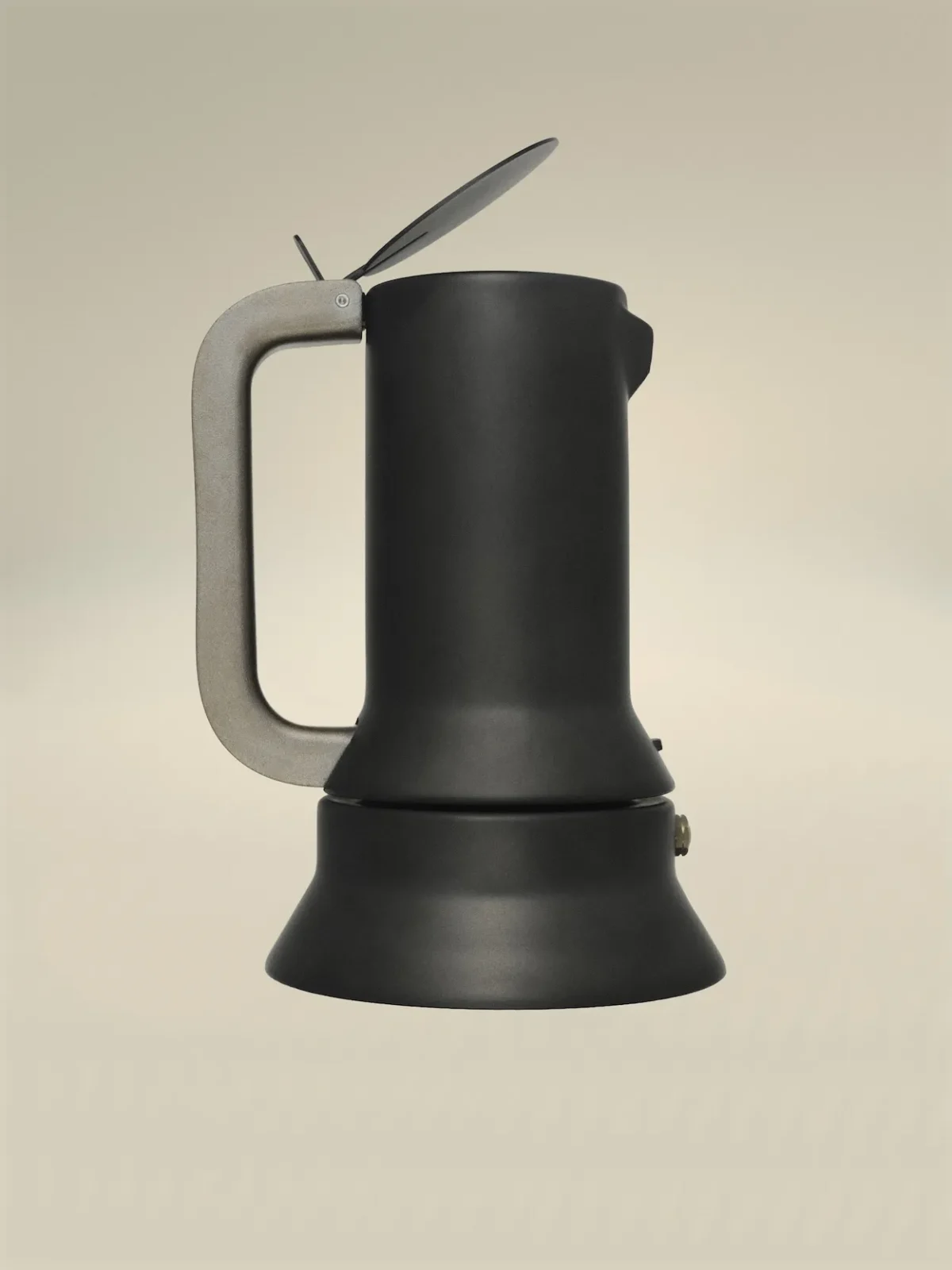 À la Milan Design Week 2026, Alessi et C.P. Company signent une collaboration inédite