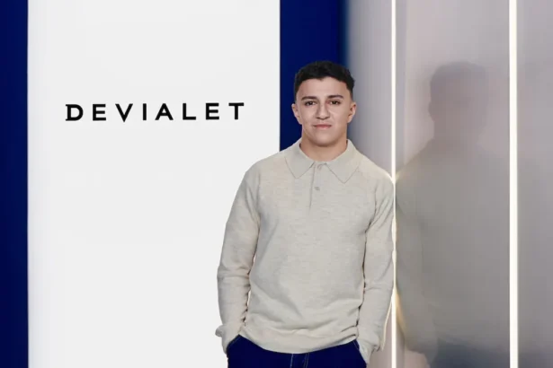 Devialet choisit Isack Hadjar comme premier ambassadeur officiel de la marque