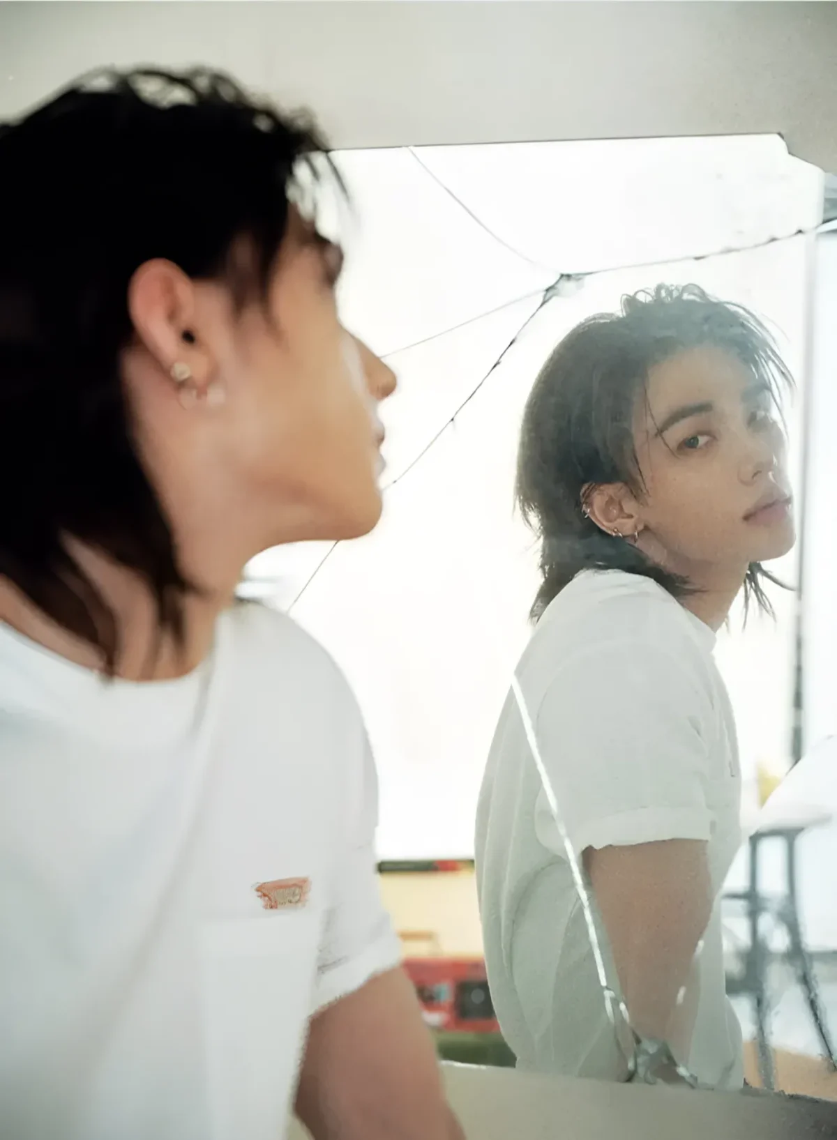 Hyunjin incarne la campagne Guess printemps/été 2026 avec une vision renouvelée du denim