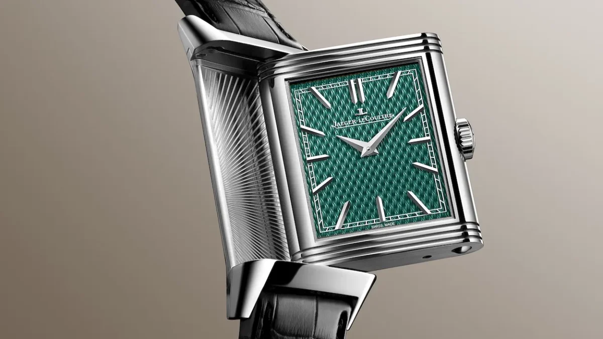 Jaeger LeCoultre Reverso Tribute Enamel Hokusai Waterfalls 6 Les Jaeger-LeCoultre Reverso Tribute Enamel Hokusai Waterfalls achèvent un hommage unique à l’art japonais