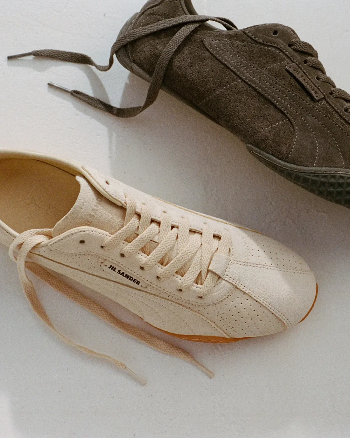PUMA et Jil Sander relancent leur collaboration avec la sneaker K-Street au design minimaliste