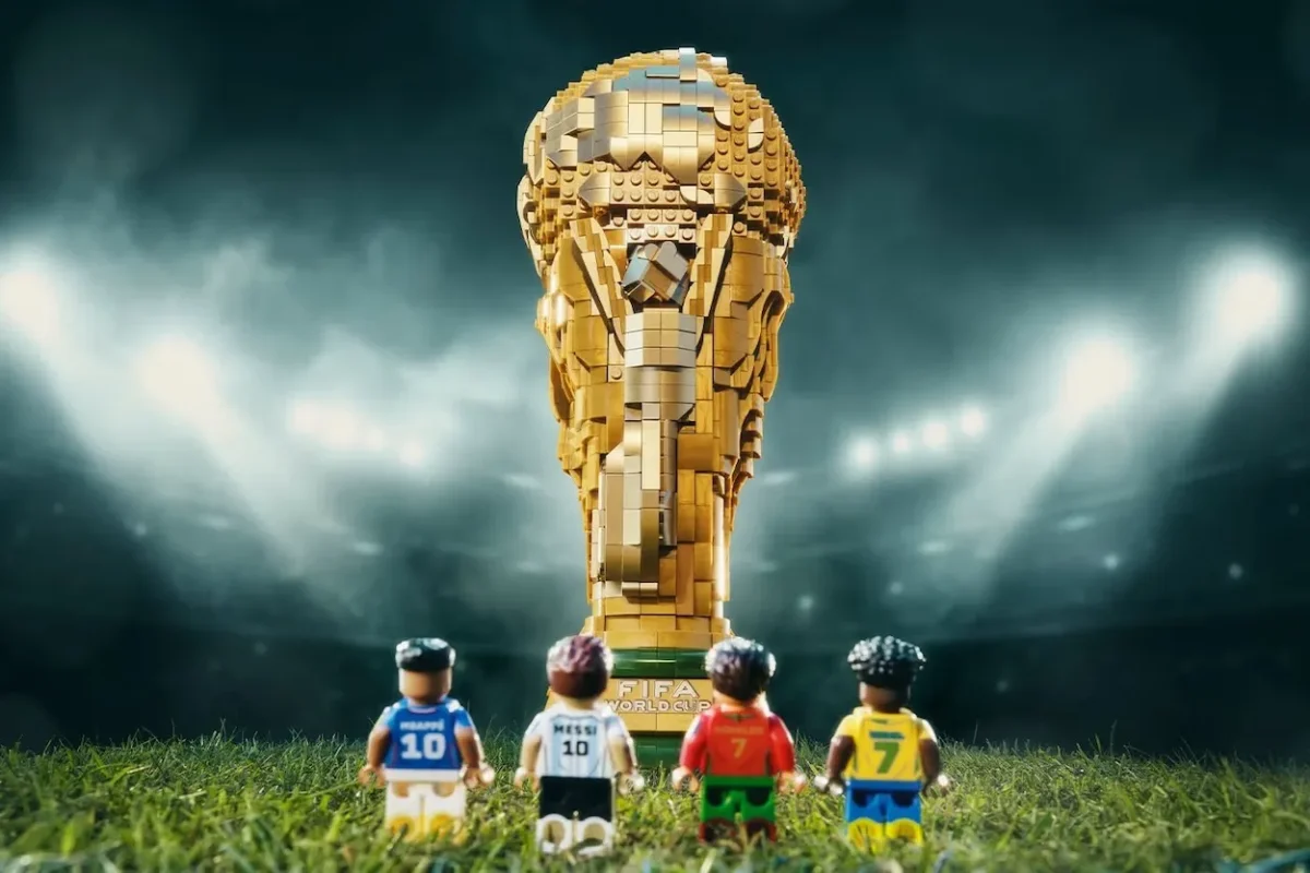 LEGO Éditions rend hommage aux légendes du football à l'approche de la Coupe du monde 2026